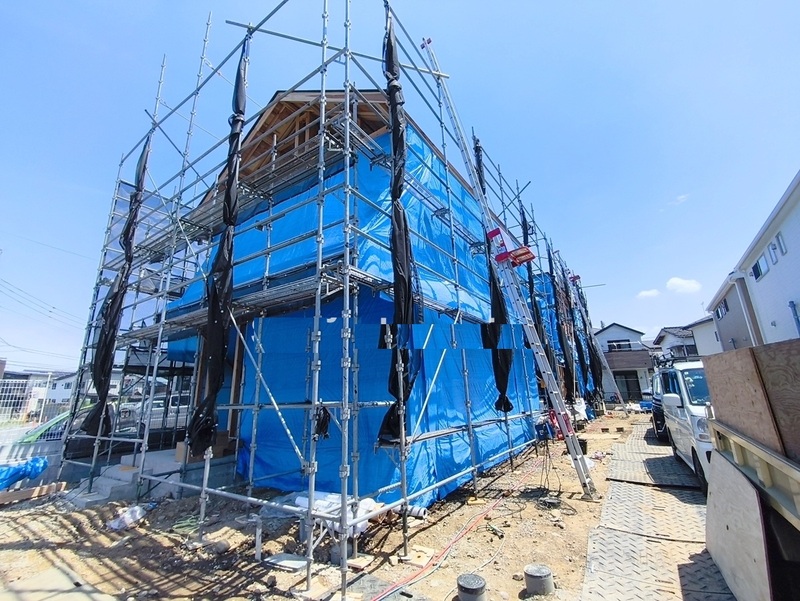 建築中の現地建物