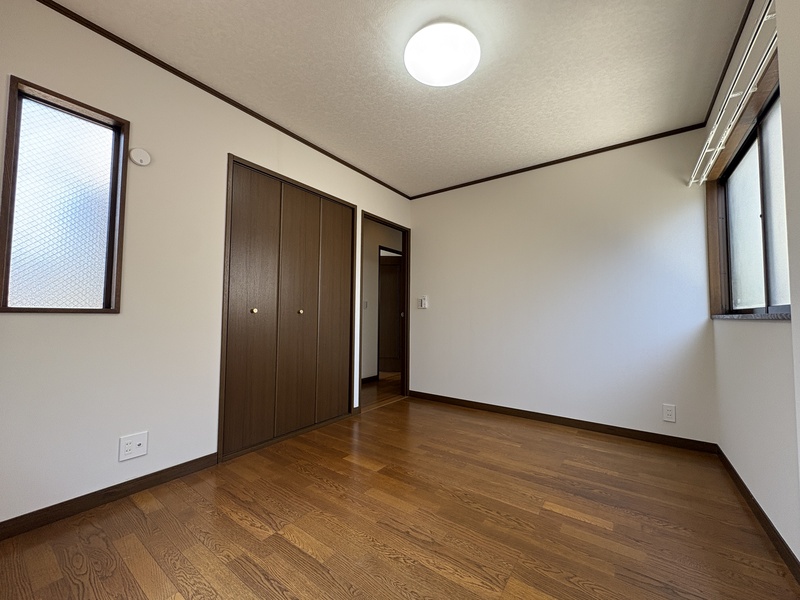 東京都江戸川区船堀7-8-11戸建 2F室内