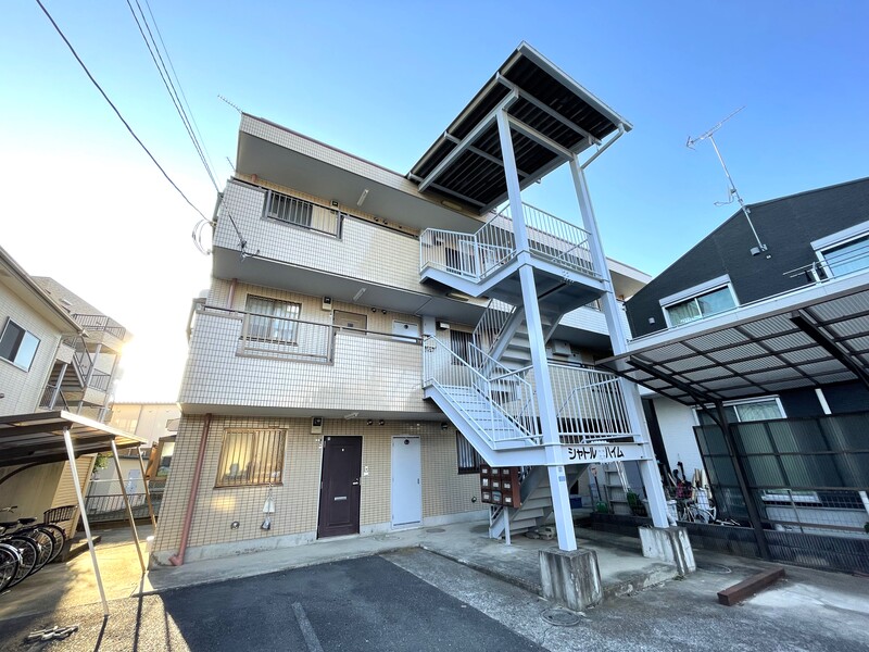buildingImage