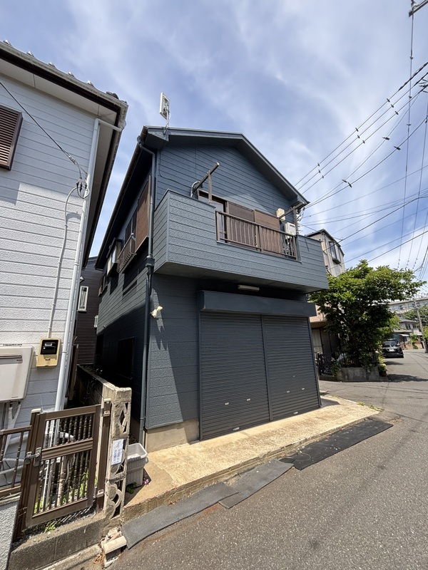 buildingImage