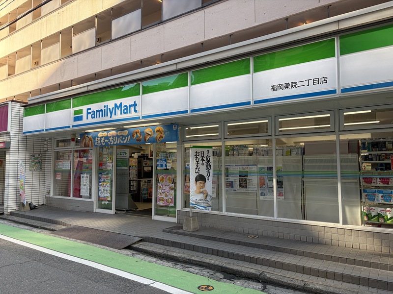 コンビニ
