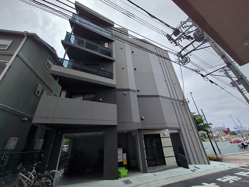 Eastview Palace 403