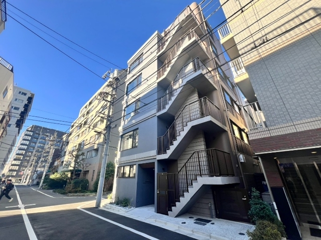 グローリオシェルト新宿山吹町 202