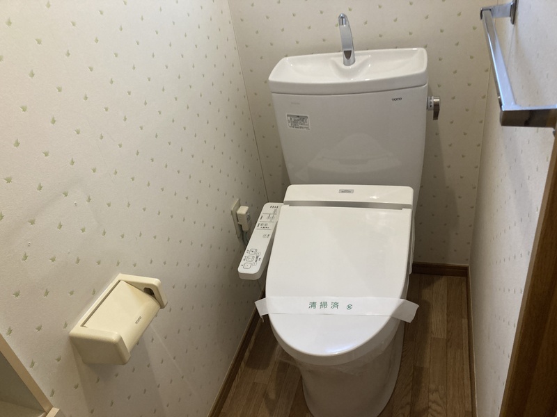 緑が丘一丁目戸建 トイレ