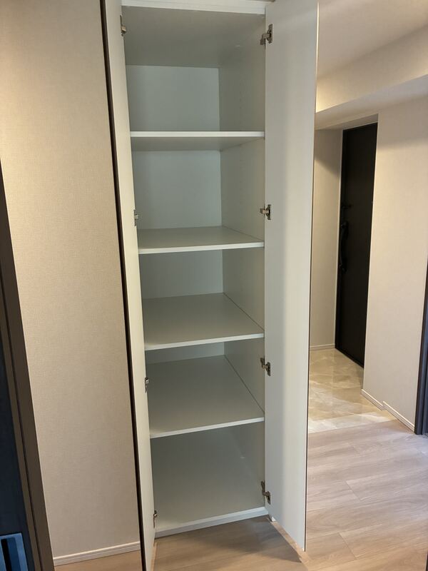 レーベン南流山Torte５０５号室 収納