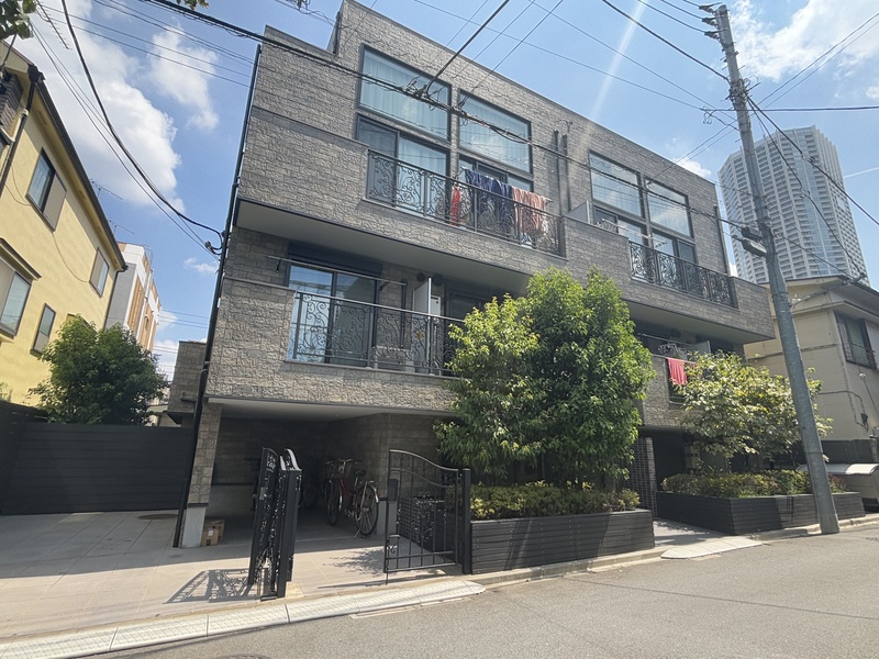 グレイス新宿御苑 205 建物外観（募集元提供）