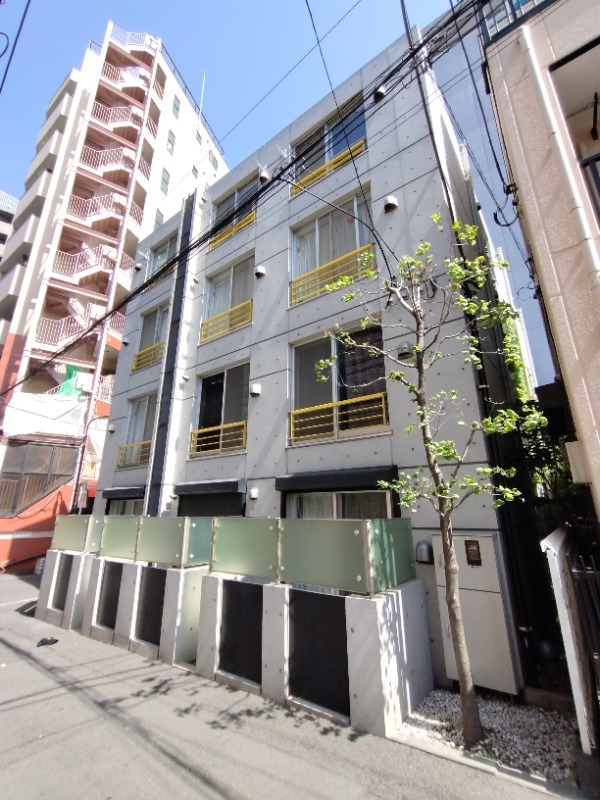 アーバイル西新宿の外観