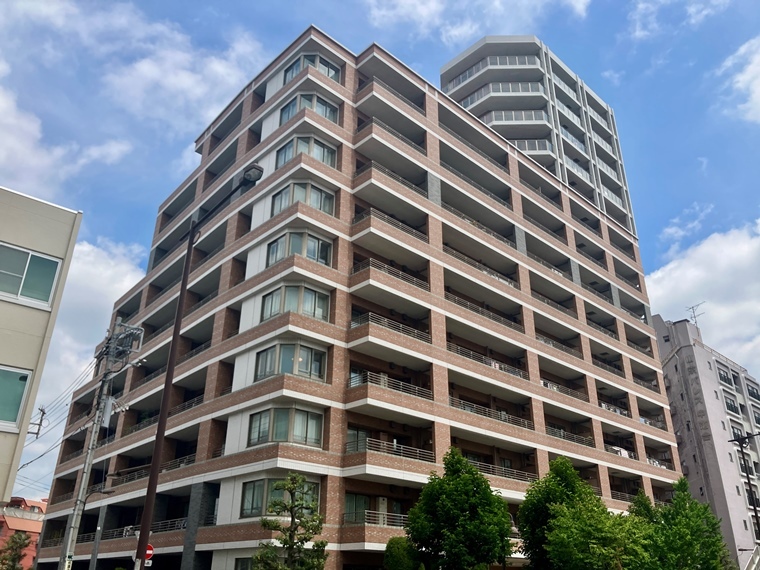 中落合パーク・ホームズ 606 建物外観（募集元提供）