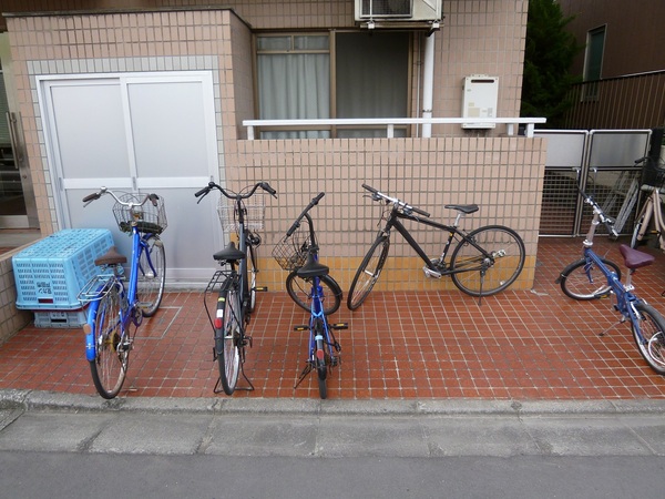 リバーサイド葉山 駐車場